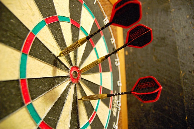 Sådan begynder du med dart og får styr på udgifterne